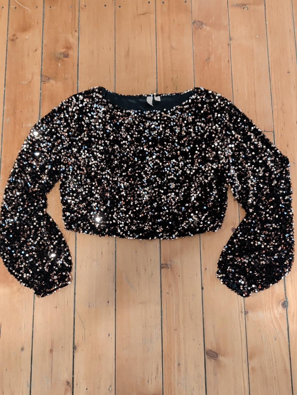 Sequin Long-Sleeve Crop Top Balloon Sleeves, M